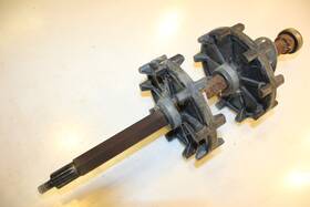 0602-425 Arctic Cat 1992 Ext 550 Drive Cog Axle Shaft W Sprockets