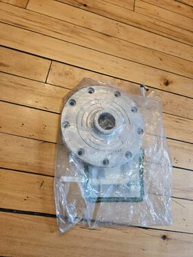 0746-042 Arctic Cat Nos Clutch Cover With Bearing 95-05