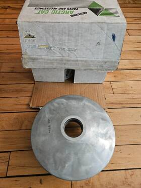 0746-047 Arctic Cat Nos Clutch Movable Sheave With Brg 96-05