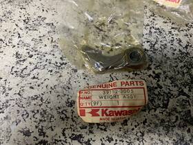39152-3005 Kawasaki Nos Snowmobile Clutch Weight # Intruder 440 Jhka1