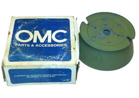 162225 Omc / Johnson Evinrude Snowmobile Drive Clutch End Cap Starter Nos Oem