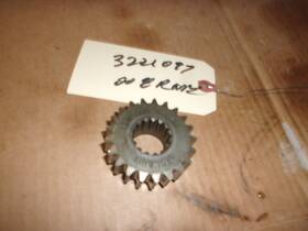 3211097 Polaris 21t Upper Chaincase Sprocket 800 Rmk