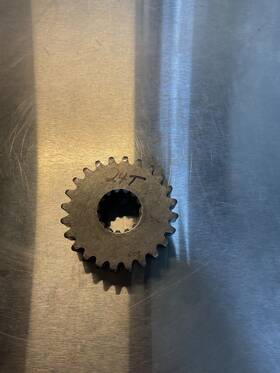 3221091 Polaris Hyvo 24 T Top Drive Chaincase Gear Oem