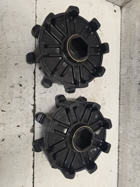 5453633 Polaris Titan Front Drive Wheels