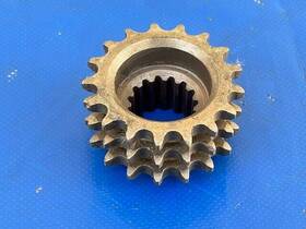 Skidoo-17t Ski-doo Vintage Skidoo Blizzard Tnt Sonic Rv Triple Chaincase 17t Tooth Gear Sprocket