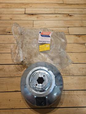 810-17630-00 Yamaha Nos Vintage Primary Clutch Sheave