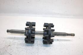 8w7-w4751-00-00 Yamaha 88 Excel Iii Oem Drive Cog Axle Sy12
