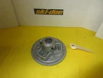 N.o.s 2001 Ski-doo Mxz 380F Powerbloc Clutch #417126531 #417121400. Fixed Price $108.75.