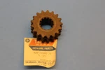 Nos Yamaha SS440 GPX433 SR643 SRX440 EX570 Drive Sprocket 17-T # 829-17682-70-00. Fixed Price $19.95.